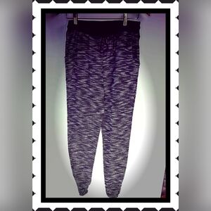♥️ Almost Famous black, gray & White joggers size large #fashion #style #ootd